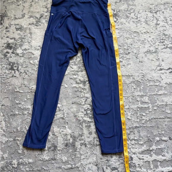 Fabletics Pants - Nave Fabletics Leggings with Side Pockets